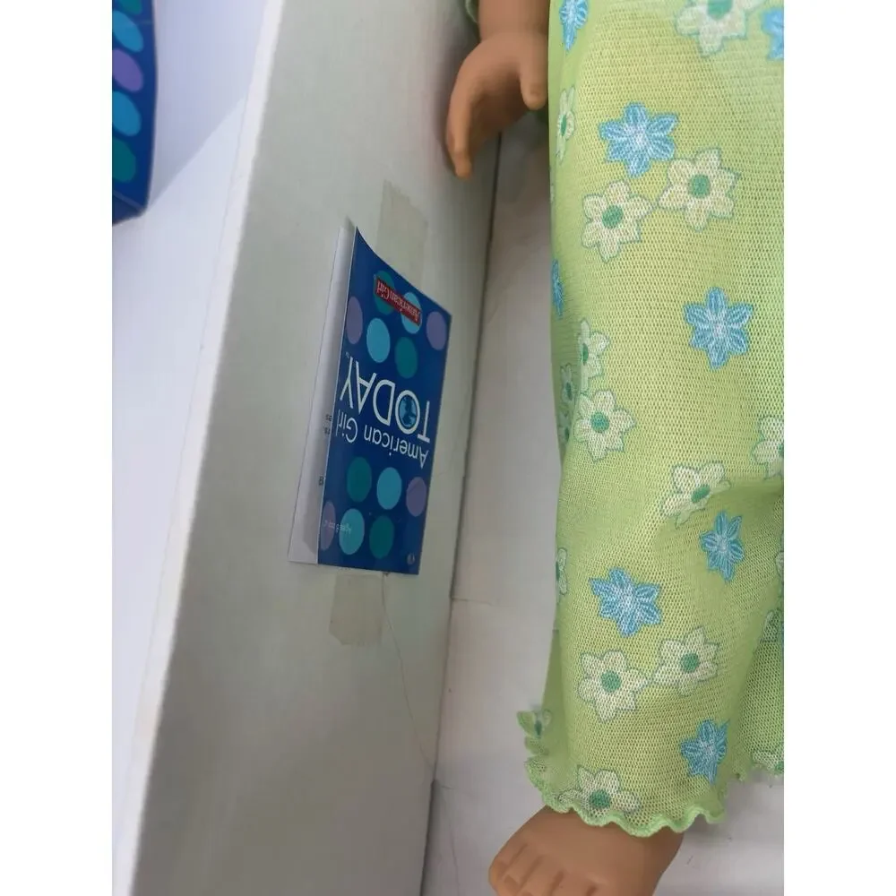 American Girl 2004 Doll In Green and Blue Bell Sleeve Flower PJs On Box
